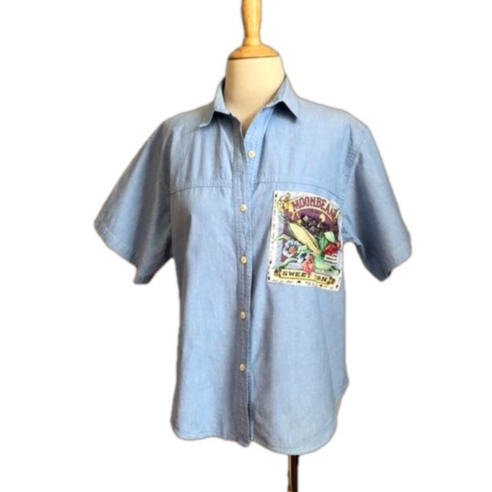 CRICKET OF THE CREEK Women's Medium Light Blue Cotton Button Up Top Country Girl